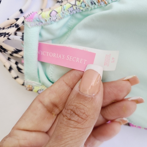 Victoria Secret Bikini Top Size Small - Picture 3 of 3